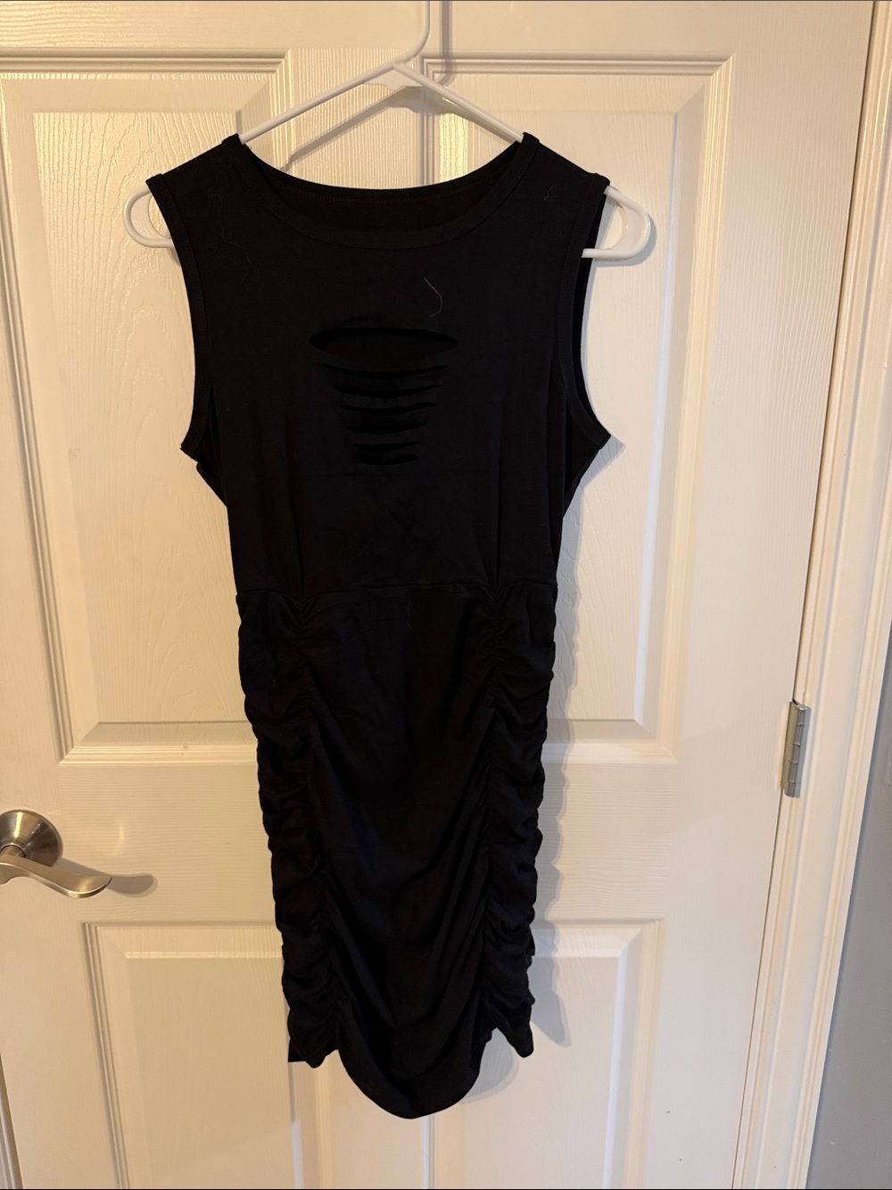 Sleeveless Black Ruched Bodycon Dress